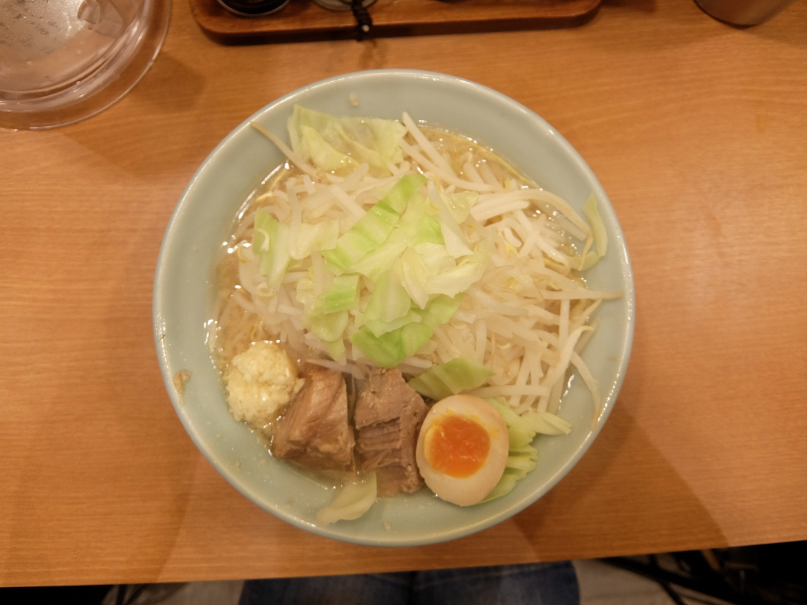 麺屋まんてん＠中村区【通常メニュー：まんてんラーメン 煮卵付き 麺 